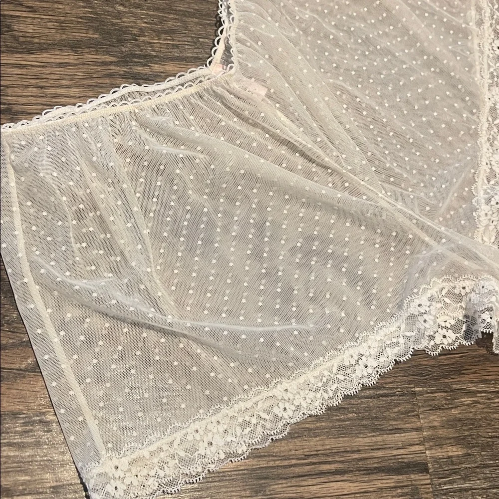 Victoria’s Secret lace shorts M - Picture 2 of 7